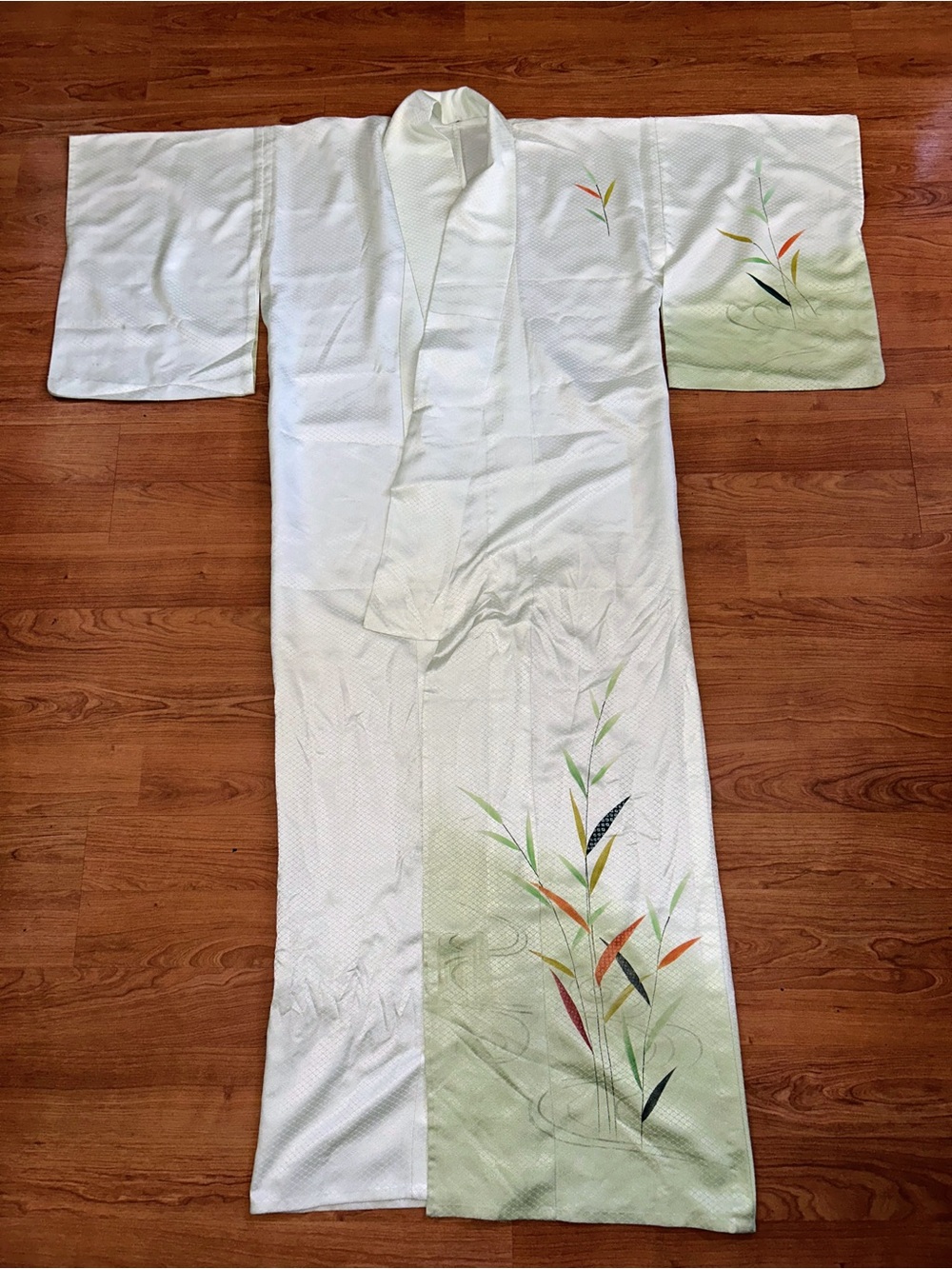 Authentic handmade Kimono, length 60 inches width 23.5 inches, Silk Rayon Blend